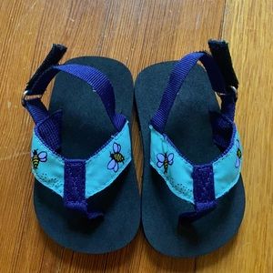 Bumble bee flip flops (infant)
